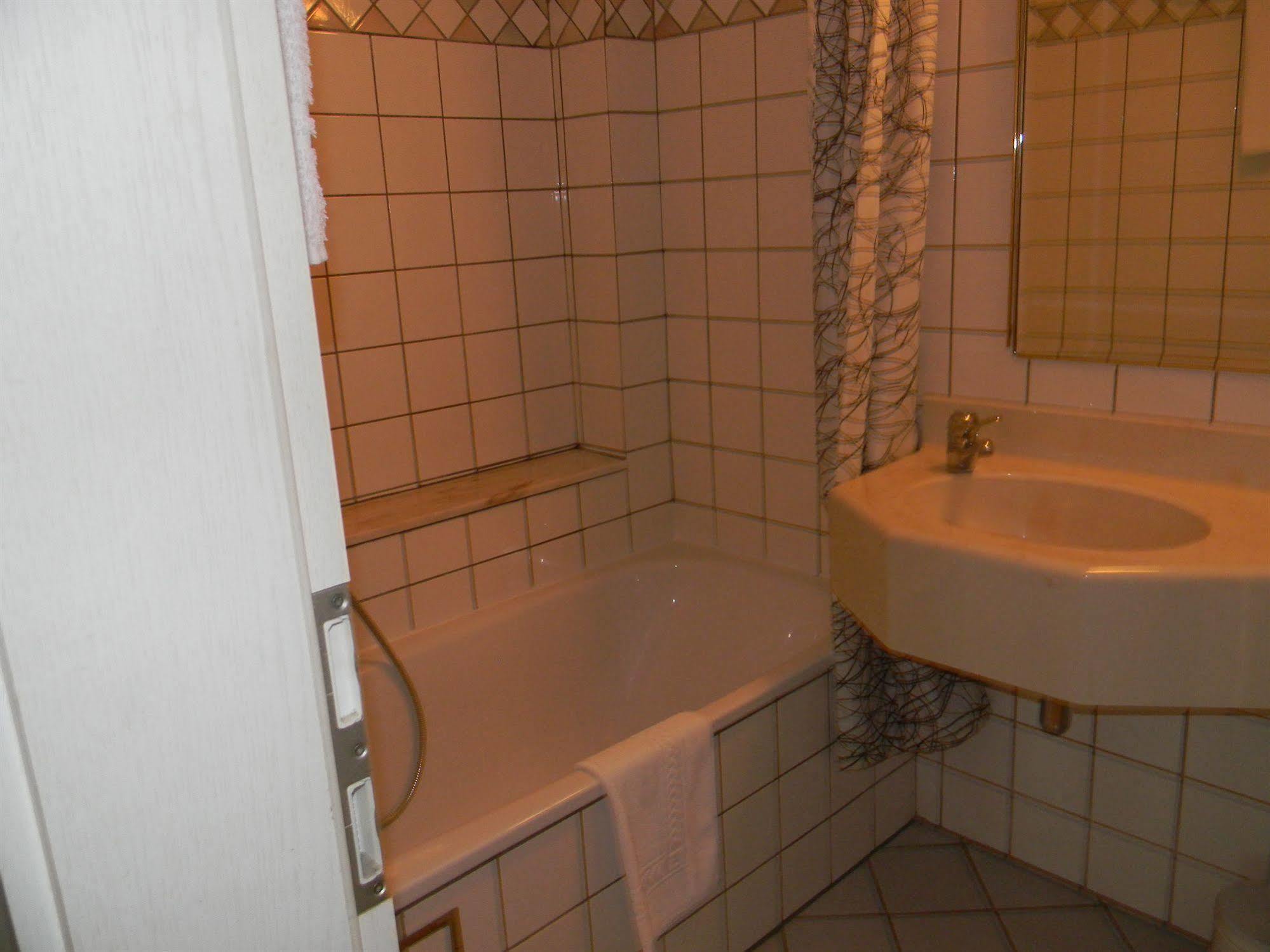Hotel Du Roy Bouillon Dış mekan fotoğraf